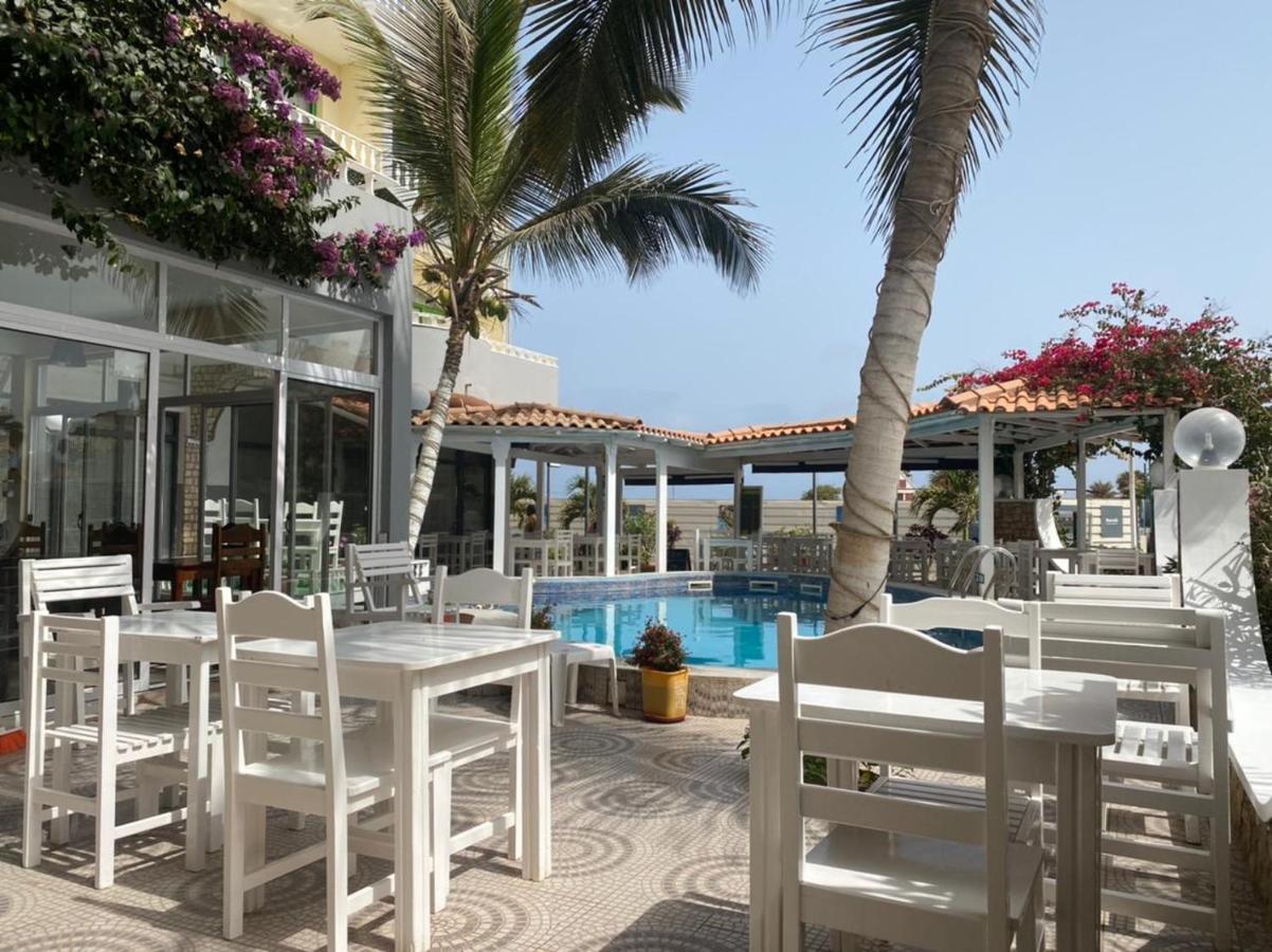 Aparthotel Nhaterra Santa Maria Exterior photo
