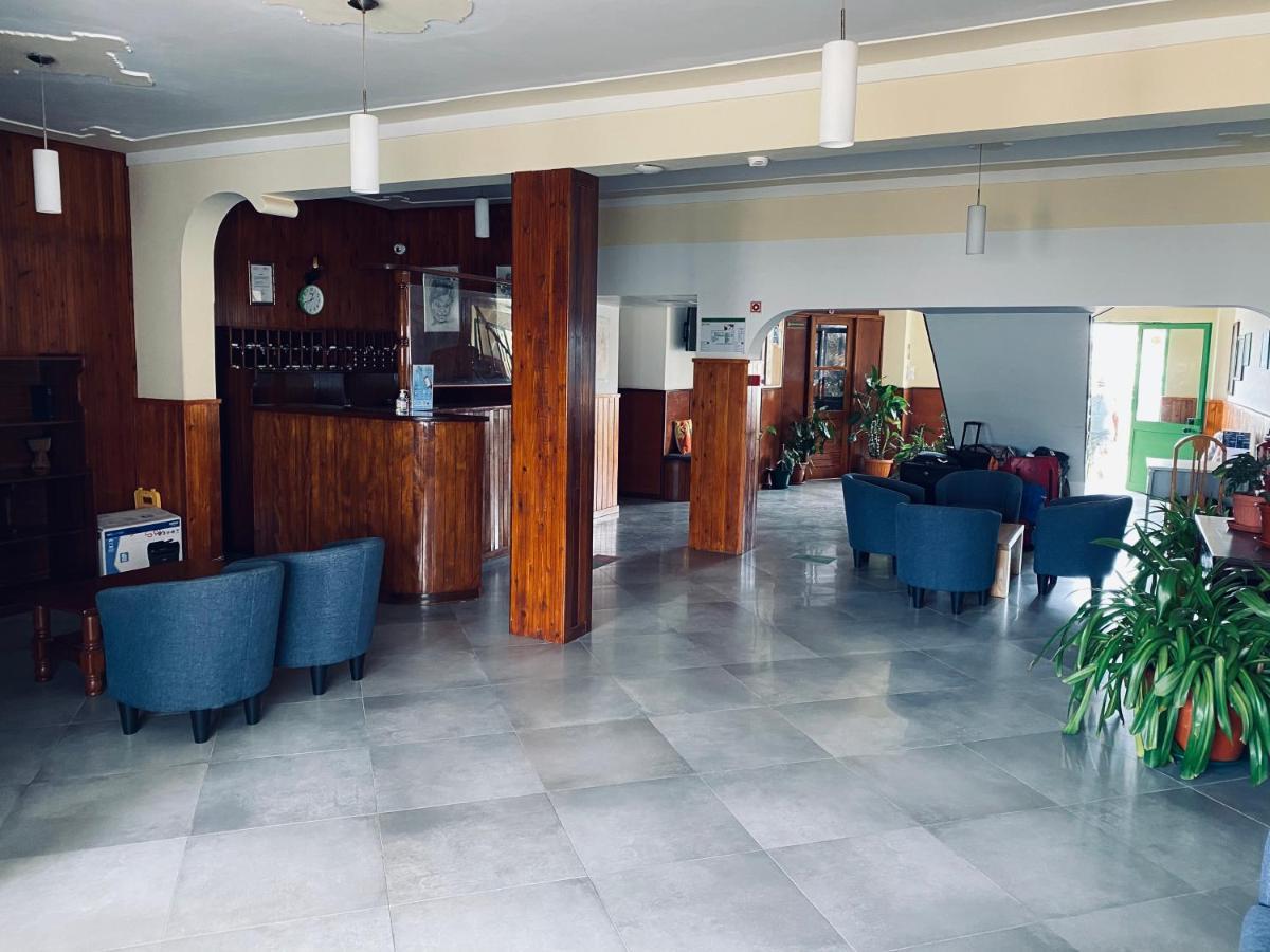 Aparthotel Nhaterra Santa Maria Exterior photo