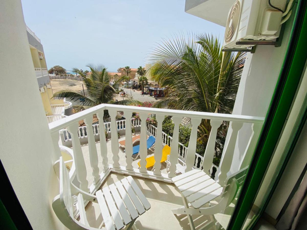 Aparthotel Nhaterra Santa Maria Exterior photo